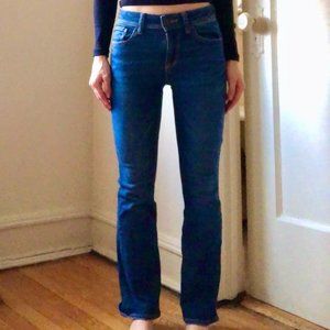 American Eagle Low-Rise Kick Bootcut Jean - Size 00 X-Short